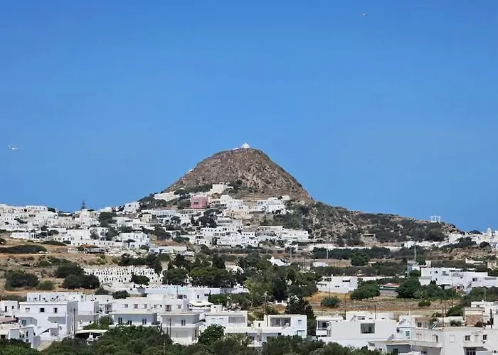 Sunset Milos Pera Triovasálos