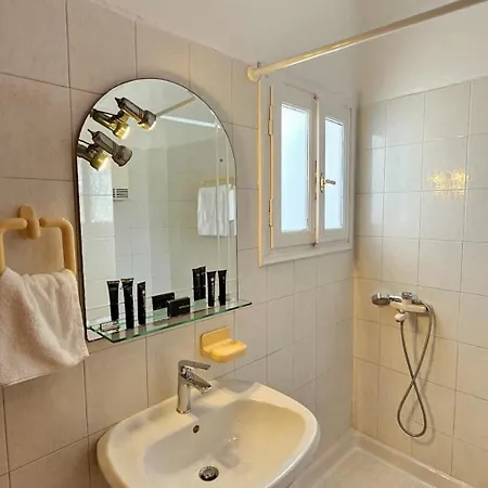 Sunset Milos Pera Vakantiehuis Triovasálos