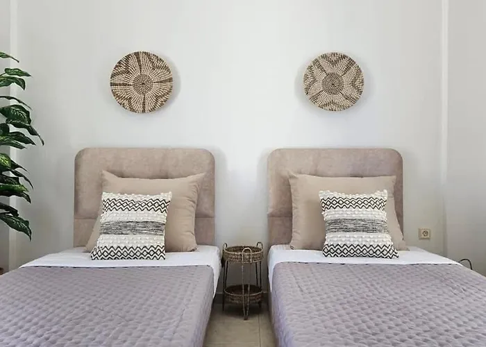 Sunset Milos Pera بيت للعطل