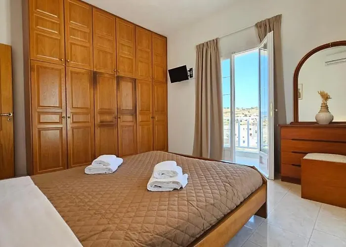 Sunset Milos Pera Triovasálos